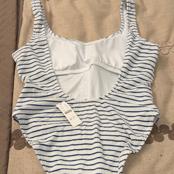 J. Crew Claudia White/Blue Stripe Scrunchie One-Piece Swimsuit/NWT/10 - Picture 9 of 14